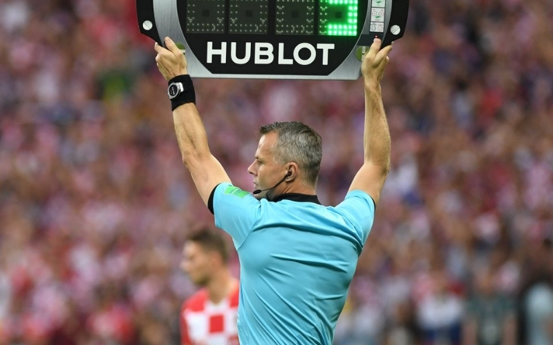 Sự Khác Biệt Giữa Added Time và Extra Time