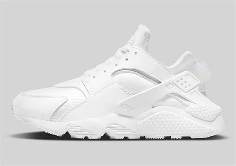 nike-air-huarache-triple-white