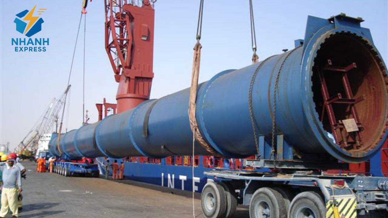 vận chuyển hàng quá khổ quá tải